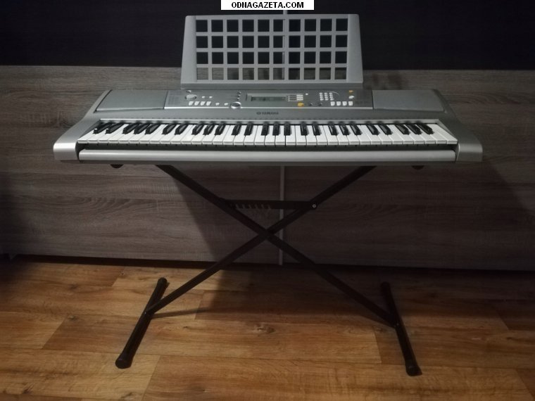 купить Yamaha Ypt-300 Portable Keyboard. Б/у кривой рог объявление 1