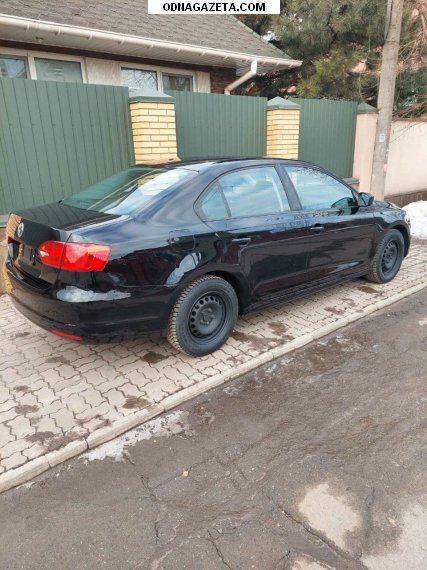   2013 Volkswagen Jetta.     1